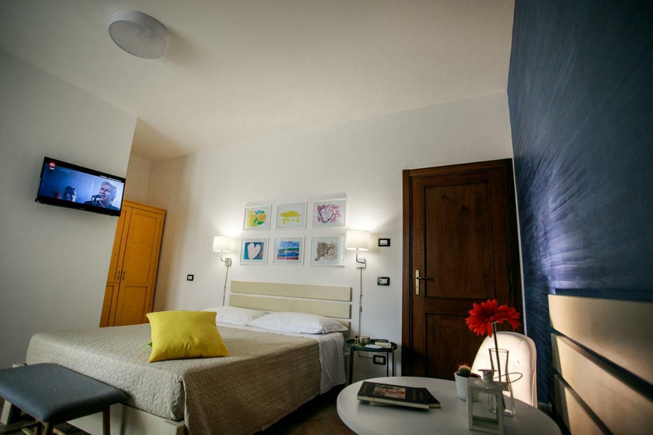 B&B Scirocco House Oliveri Exterior photo
