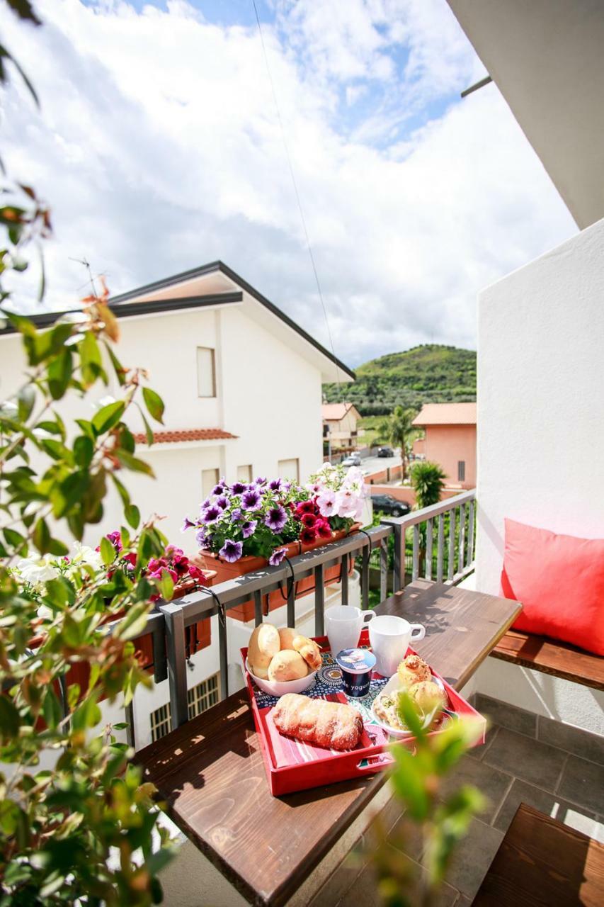B&B Scirocco House Oliveri Exterior photo