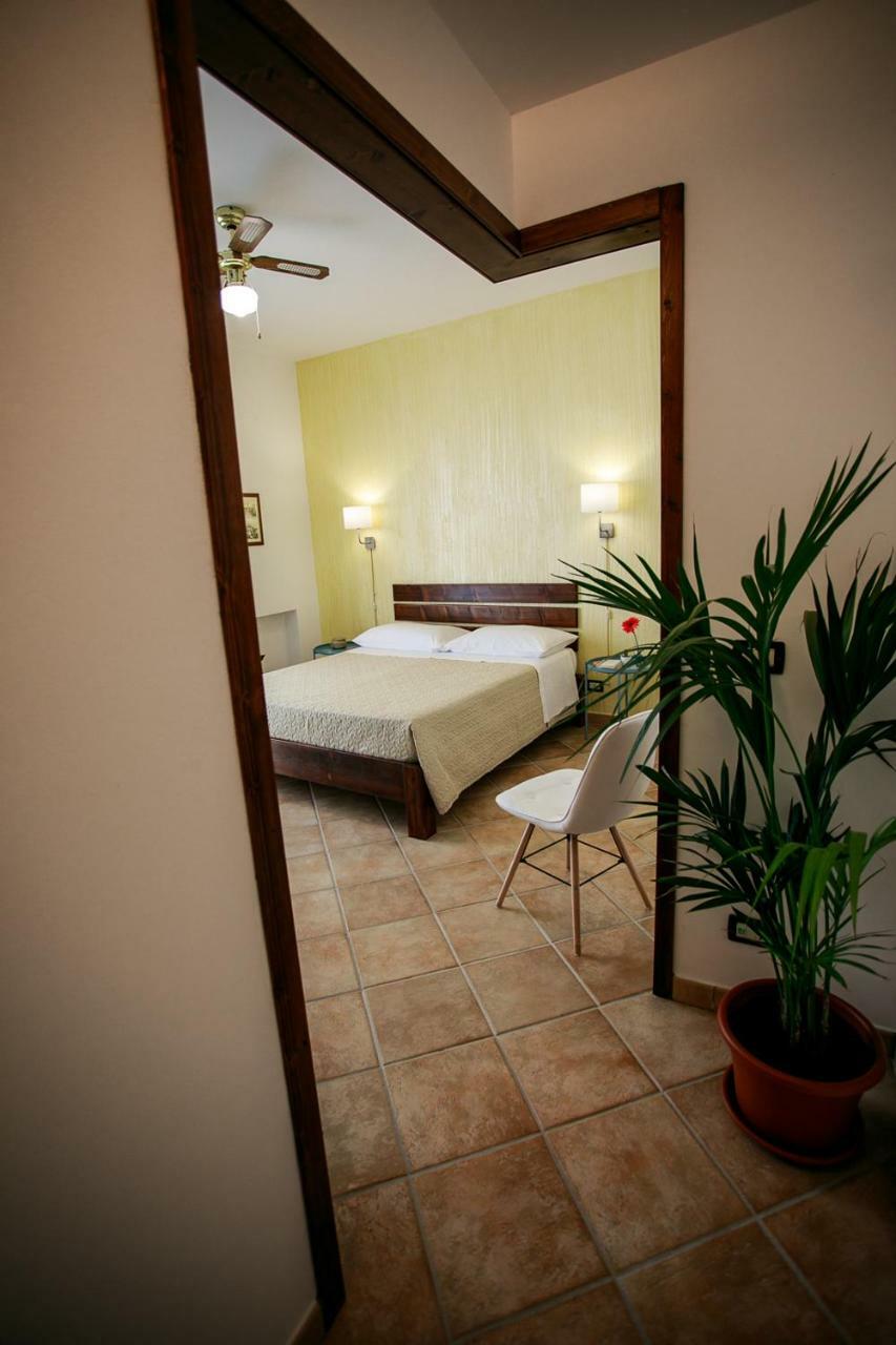 B&B Scirocco House Oliveri Exterior photo